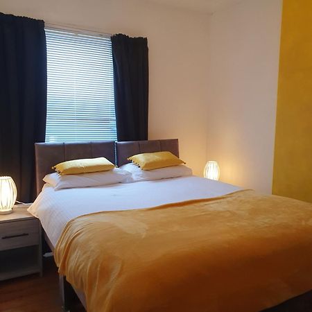 Planet 9 Apartman Warrington Kültér fotó